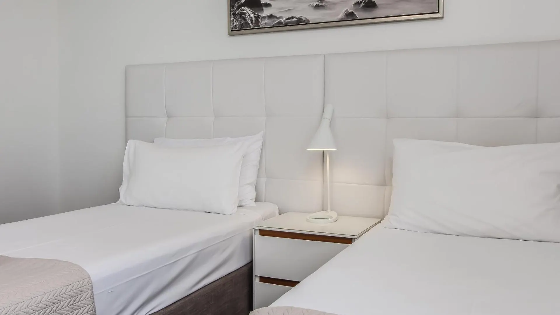 Premium Oceanfront Unit At Rhapsody Surfers Paradise Gold Coast